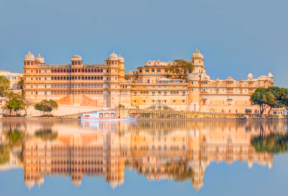 City Palace and Lake Pichola, photo 1